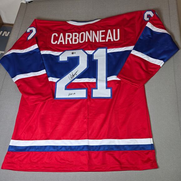 Guy Carbonneau "HOF 19" Signed Montreal Canadiens Custom Jersey Beckett Witness - Picture 9 of 14